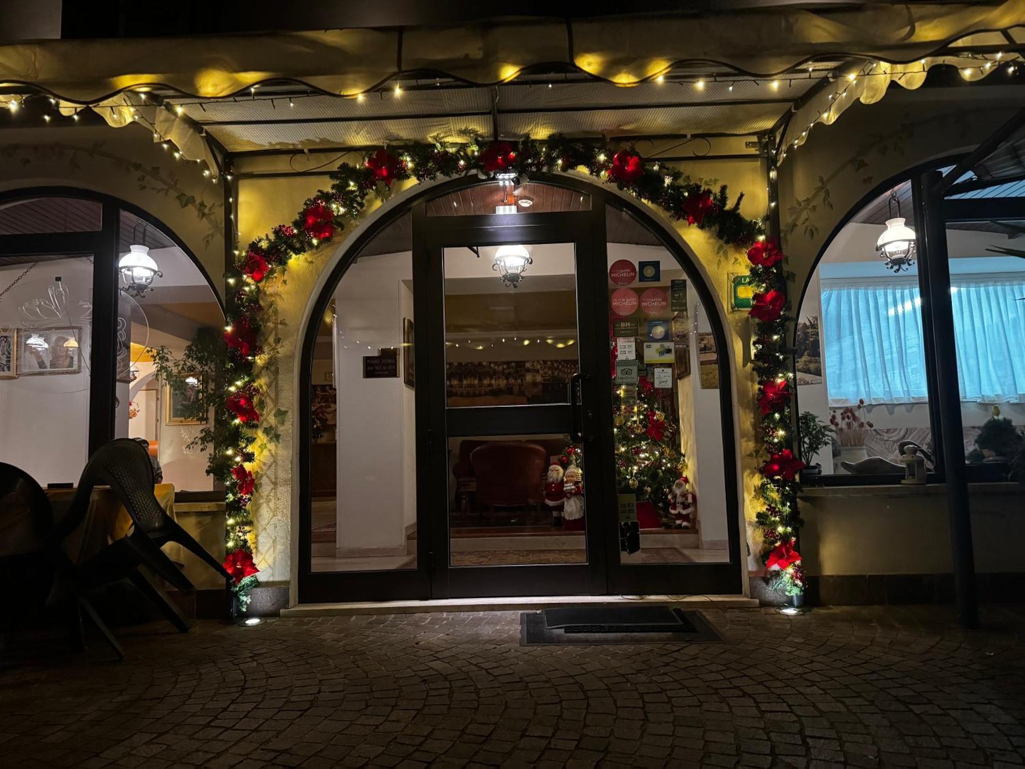 Hotel Ristorante La Grotta Castiglione Delle Stiviere Exteriér fotografie