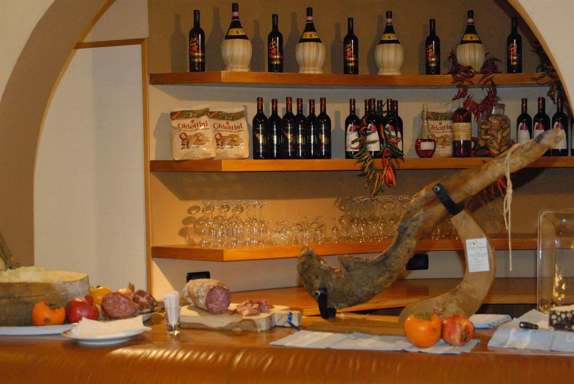 Hotel Ristorante La Grotta Castiglione Delle Stiviere Exteriér fotografie