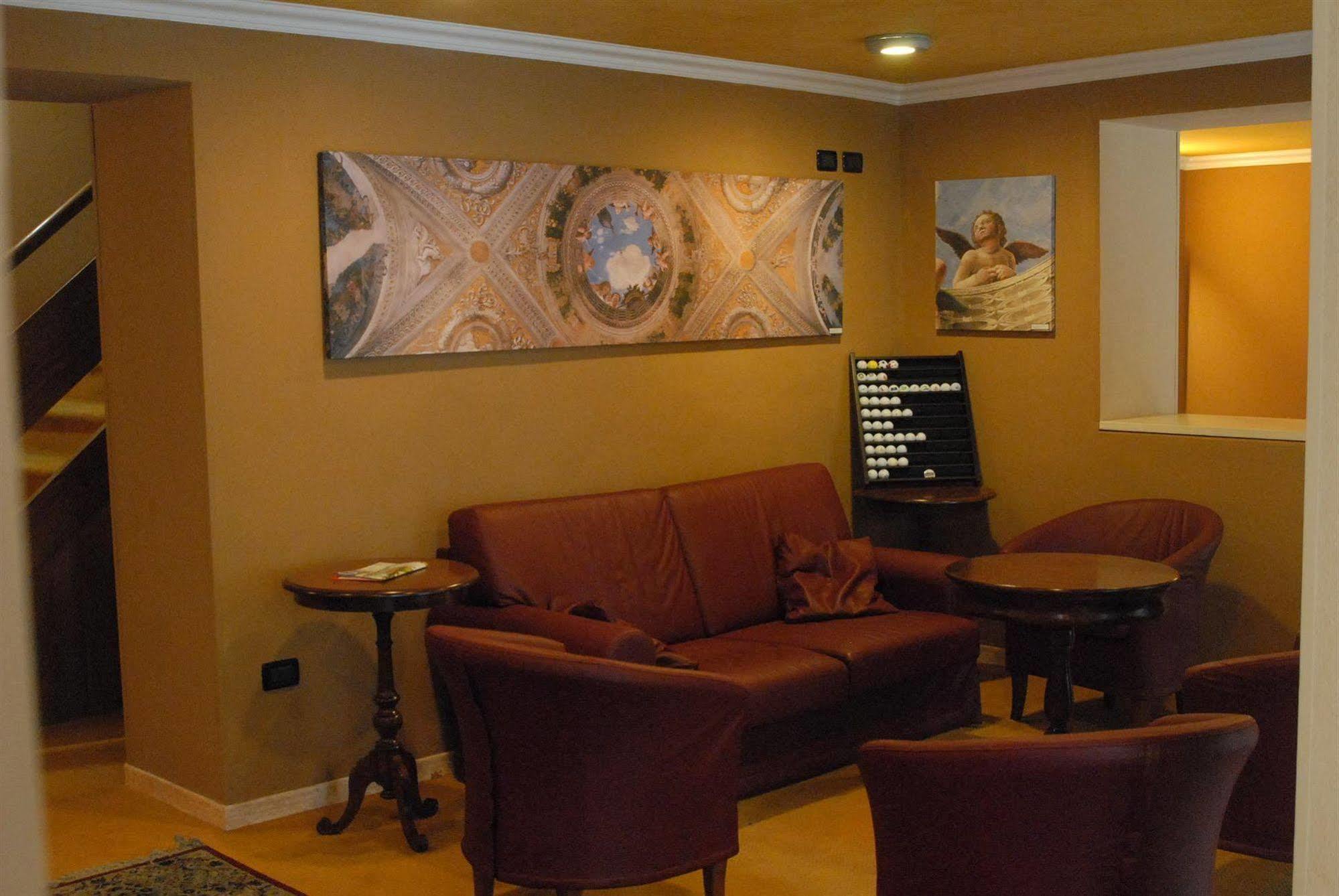 Hotel Ristorante La Grotta Castiglione Delle Stiviere Exteriér fotografie