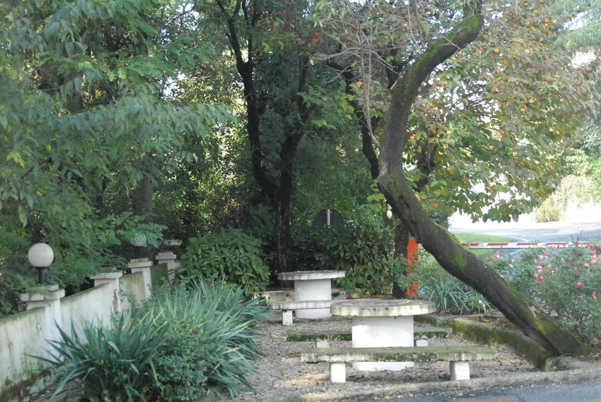 Hotel Ristorante La Grotta Castiglione Delle Stiviere Exteriér fotografie